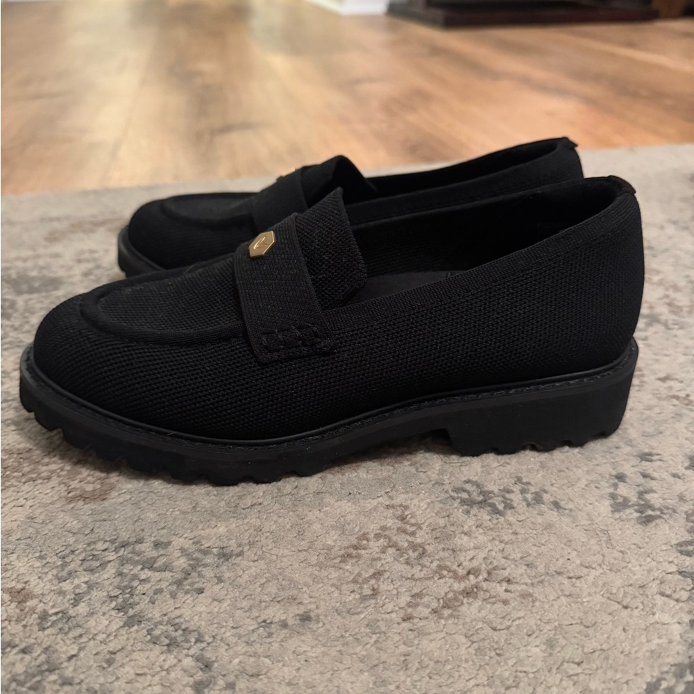 NEW VIVAIA Women's Black Loafers - Picture 2 of 6